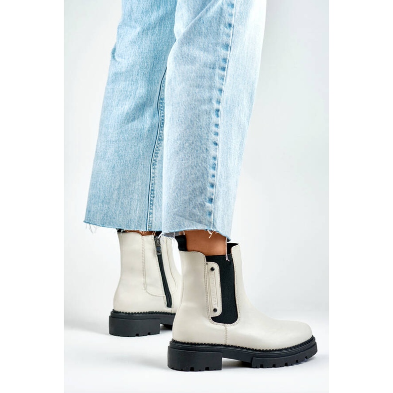 Botins femininos com sola grossa bege claro Laura La.Fi 250004BE-PU 2