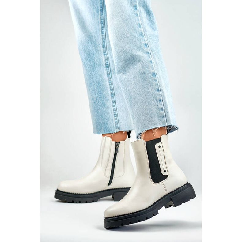 Botins femininos com sola grossa bege claro Laura La.Fi 250004BE-PU 1