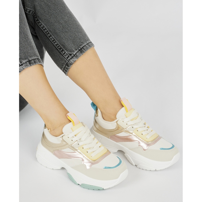 Calçados esportivos femininos com sola grossa dourado 1