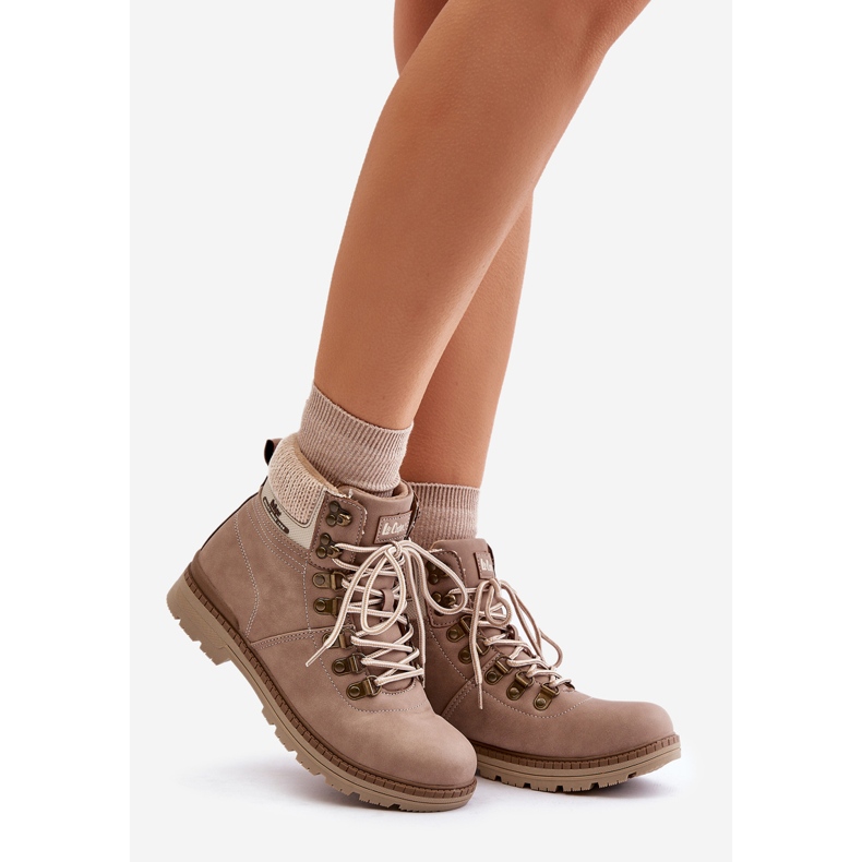 Botas isoladas femininas Lee Cooper LCJ-24-03-3042 bege escuro 1