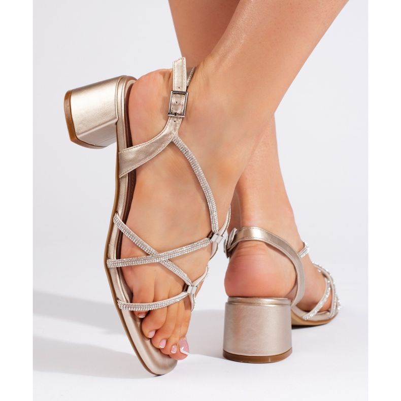 Sandálias femininas douradas com tiras decorativas Sergio Leone dourado 2