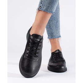 Tênis pretos clássicos femininos 1