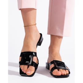 Chinelos clássicos pretos elegantes para mulheres 1