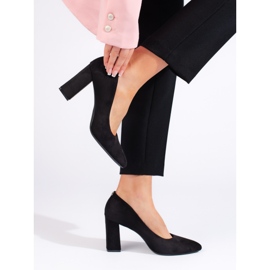 Sapatos de camurça preta com salto grosso de Sergio Leone preto 2