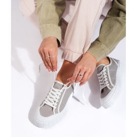 Tênis cinza feminino confortável 1