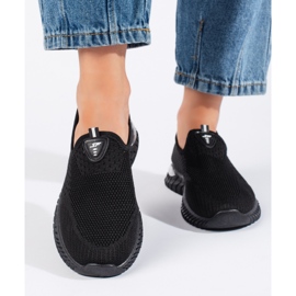 Tênis feminino em tecido preto 1