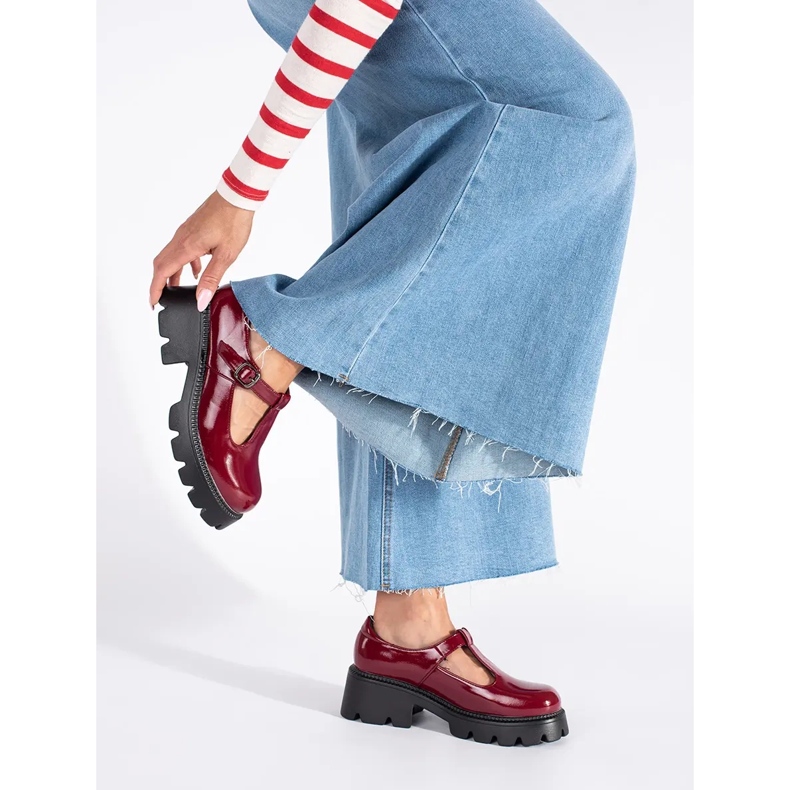 Sapatos femininos envernizados cor de vinho com plataforma vermelho 1