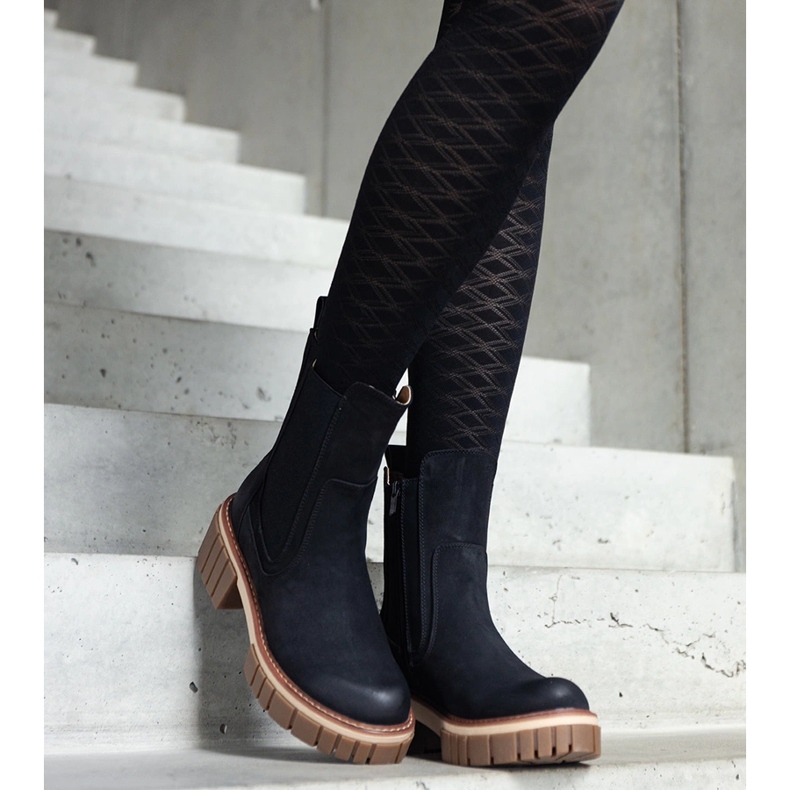 Botas de plataforma maciça pretas com abrasões da Sholla preto 1