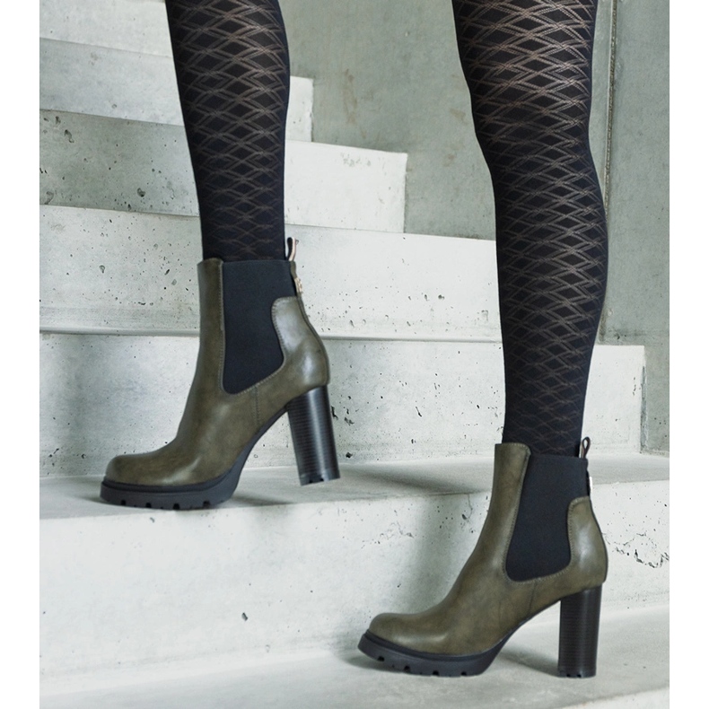 Botins verdes em couro ecológico Motena 1