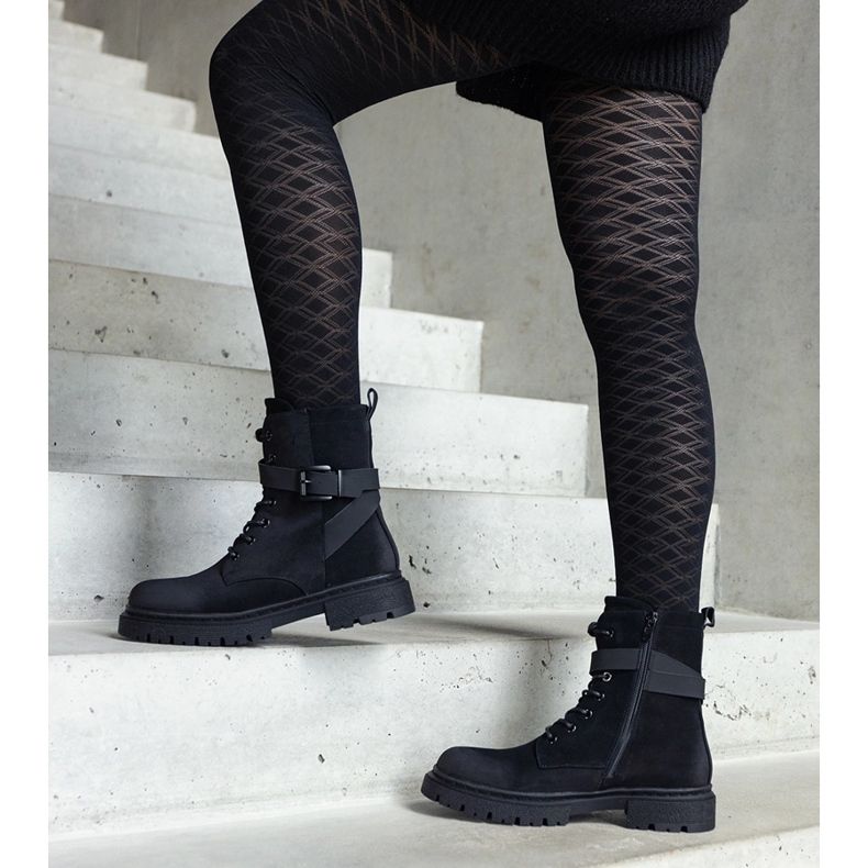 Botas de caminhada pretas com isolamento e abrasões e tira nos joelhos preto 1