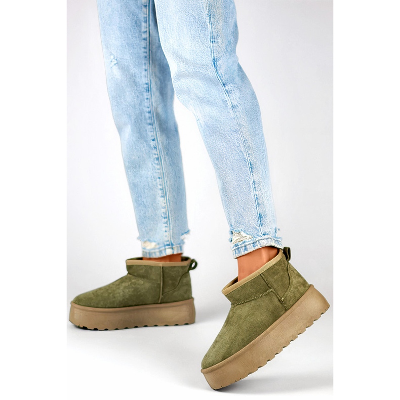 Botas de neve femininas verdes escuras com sola grossa, sapatos femininos quentes de inverno 1