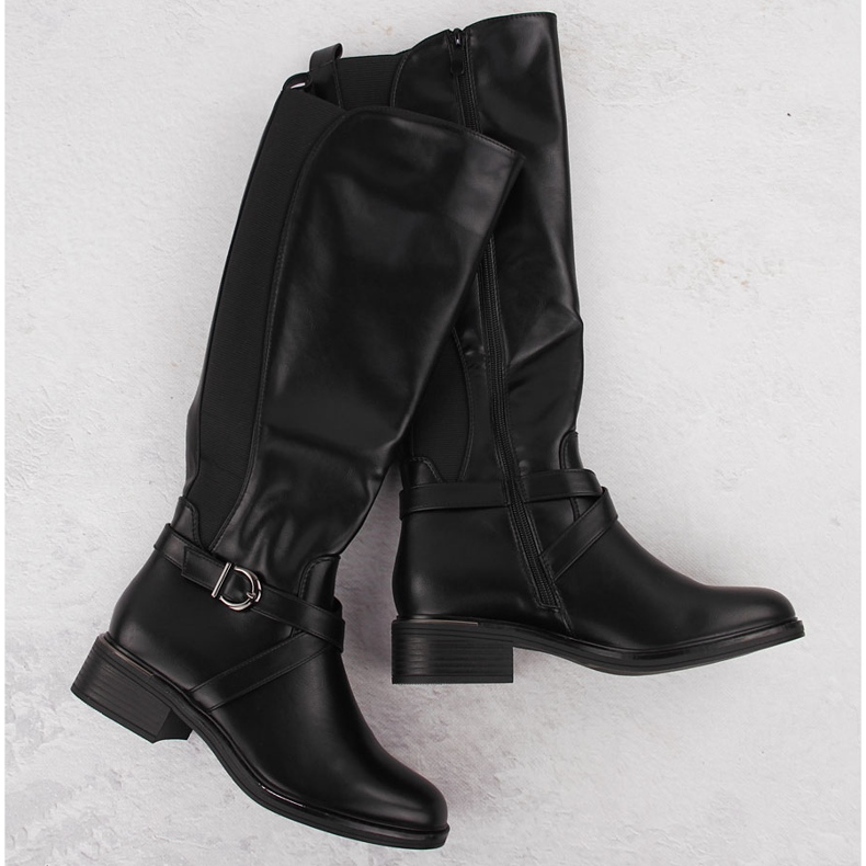 Botas femininas com borracha elástica, isoladas, pretas eVento 7496 preto 1 Botas femininas com borracha elástica, isoladas, pretas eVento 7496 preto 1