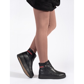Botins femininos pretos e confortáveis com isolamento 1 Botins femininos pretos e confortáveis com isolamento 1