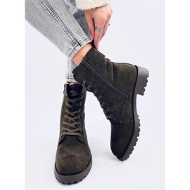 Trabalhadores amarrados por Bente Green verde 2