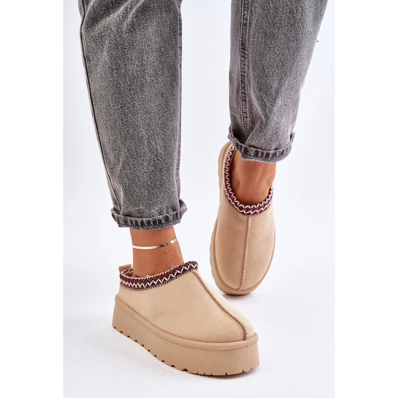 Botas femininas baixas de neve com bordado na plataforma bege claro Narirya 2