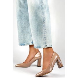 Sapatos femininos de salto alto com bico fino, bege envernizado GD-FL486A-T 2