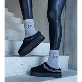 Botas de neve com plataforma preta com cano baixo e padrão Greene bordado preto 1
