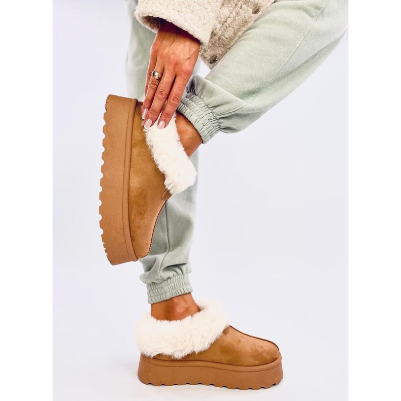 Botas curtas de neve Yogi Camel com pele castanho 2
