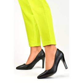Sapatos femininos de salto alto com bico fino, pretos GD-FL360B 1