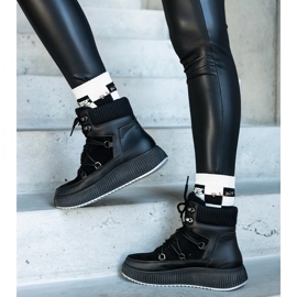 Botins pretos Rosemarie com sola grossa 1