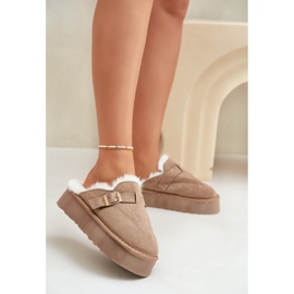 Chinelos femininos com sola grossa com pele e fivela, Linneola bege escuro 2 Chinelos femininos com sola grossa com pele e fivela, Linneola bege escuro 2