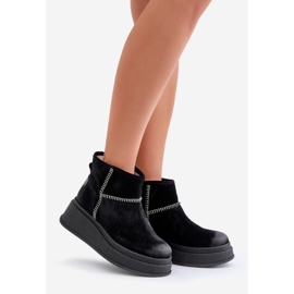 Botas de neve em camurça de couro com plataforma e cunha Maciejka 06769-01 pretas preto 1 Botas de neve em camurça de couro com plataforma e cunha Maciejka 06769-01 pretas preto 1