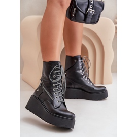 Botas de trabalho de couro com plataforma e cunha Maciejka 06676-01 pretas preto 2 Botas de trabalho de couro com plataforma e cunha Maciejka 06676-01 pretas preto 2