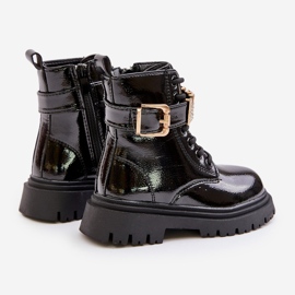 Botas femininas de couro envernizado com tira decorativa, pretas Gilian preto 2