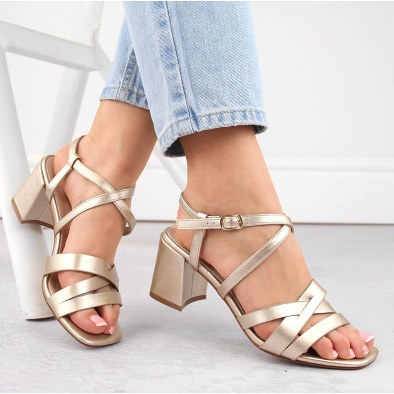 Sandálias de salto dourado Sergio Leone W SK437 1