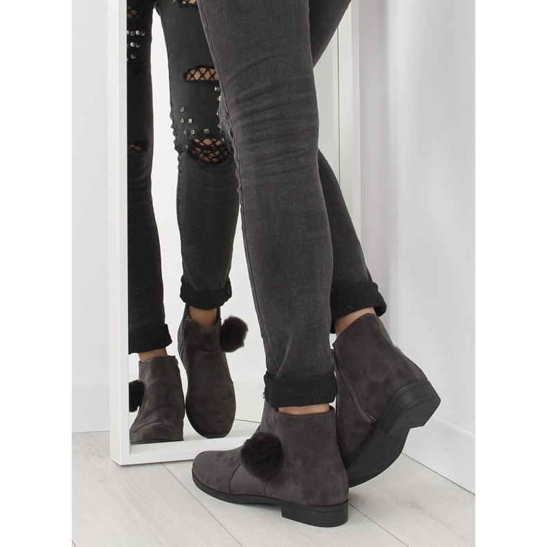 Botas femininas cinza X-15 cinza com pompom 1