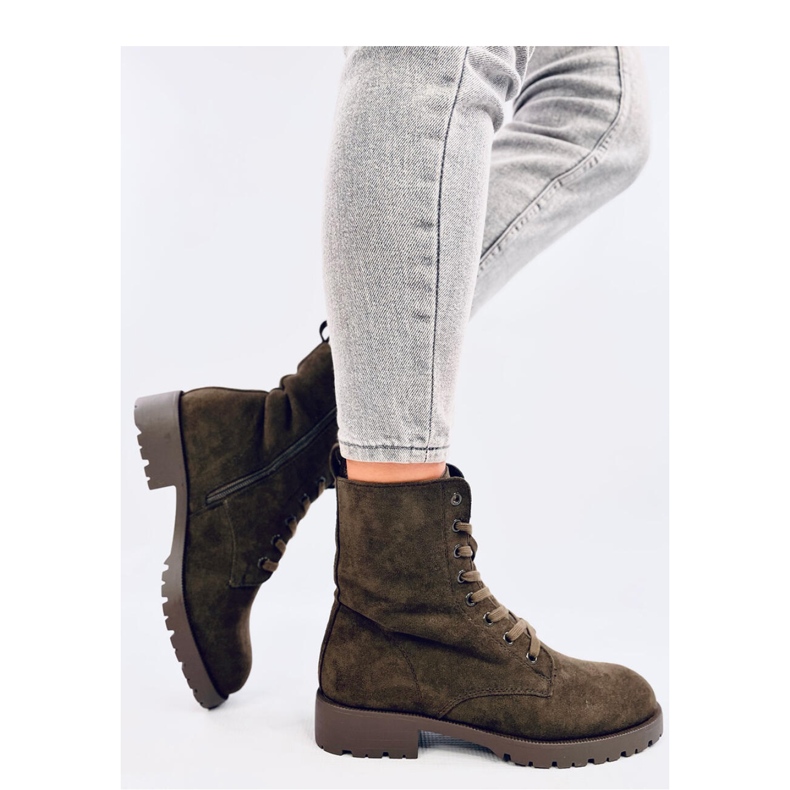 Trabalhadores com cordões verdes 1