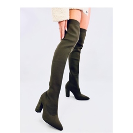 Mosqueteiros elásticos verdes de salto alto 1 Mosqueteiros elásticos verdes de salto alto 1