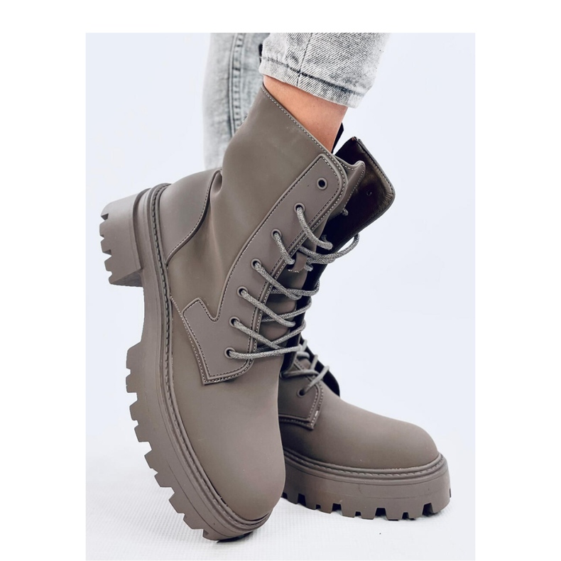 Tamar Bota com cadarço verde - Inello 1 Tamar Bota com cadarço verde - Inello 1