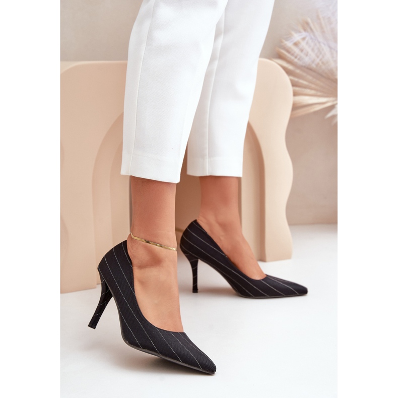 Stilettos Modelo SQC-124 Preto 1 Stilettos Modelo SQC-124 Preto 1