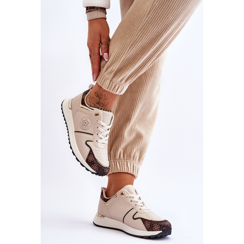 Calçado Esportivo Modelo US6 Bege/Marrom 1