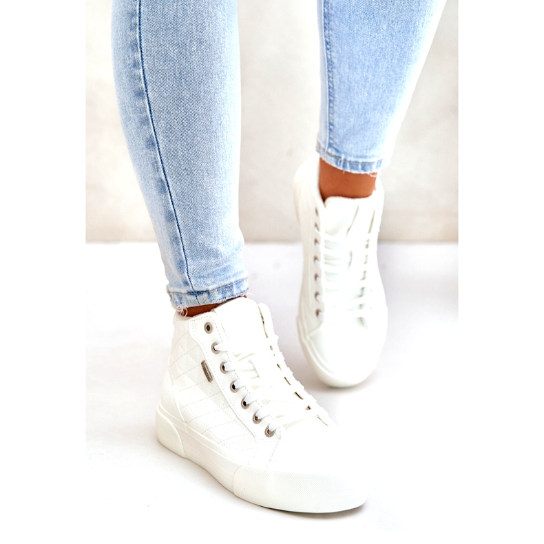 Tênis feminino isolado com costura Big Star OO274A479 branco 1