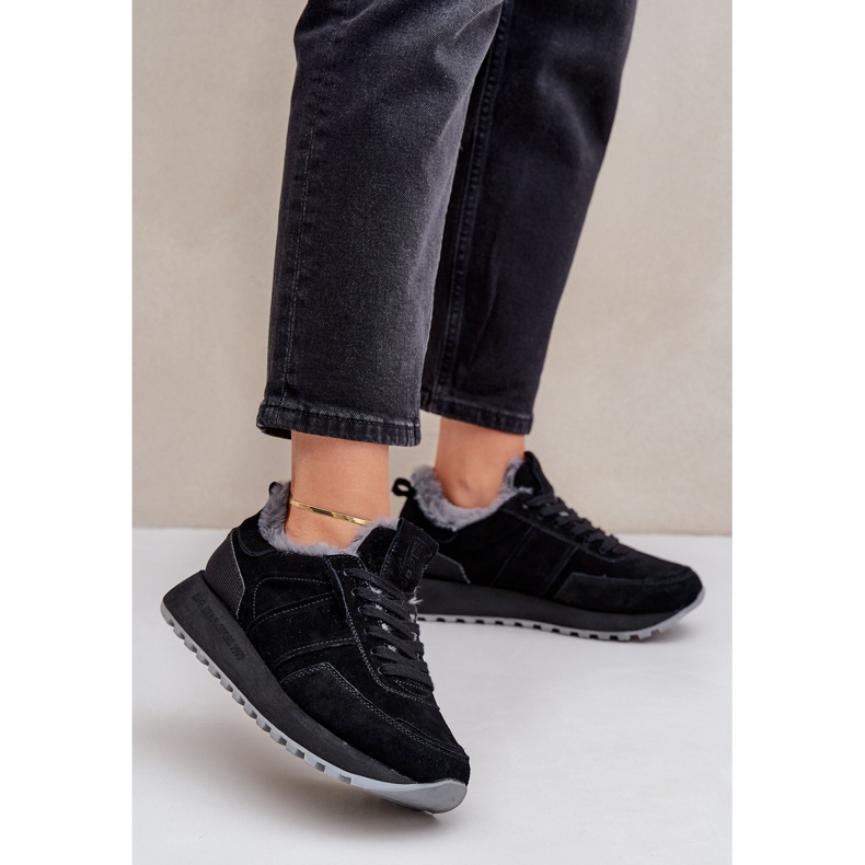 Tênis feminino de camurça com pele e elemento brilhante Big Star OO274580 Hi-Poly System preto 2