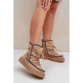 Botas de neve femininas marrons com bordado na plataforma castanho 2