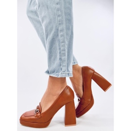 Sapatos femininos de salto alto com decoração marrom 1