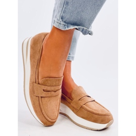 Mocassins femininos de cunha de camelo castanho 1