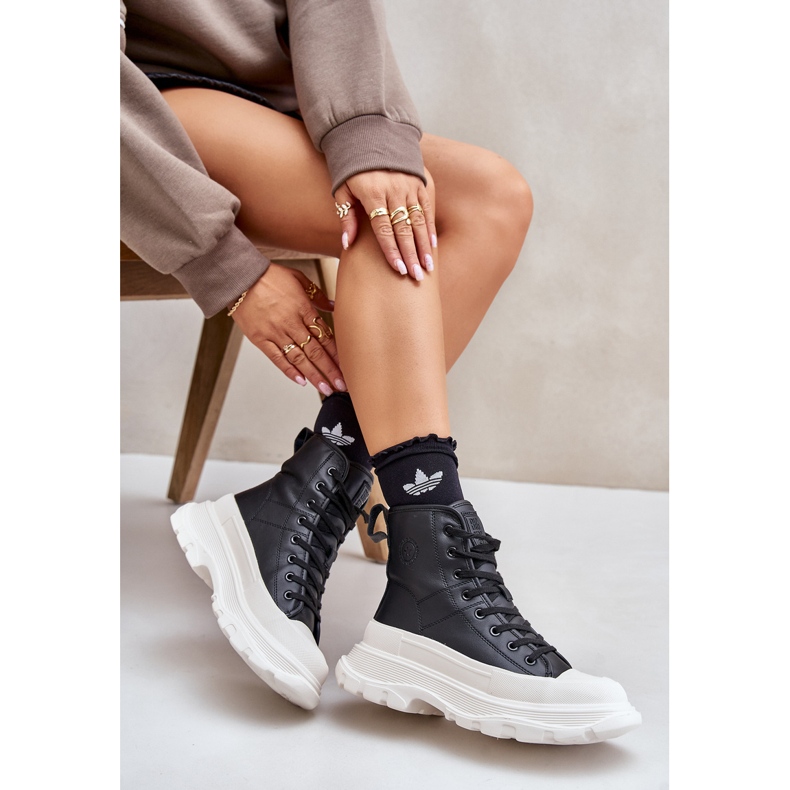 Tênis isolados de couro em plataforma enorme Big Star OO274A599 preto 1