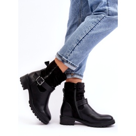 Erynn Botas rasas femininas com fivela, pretas preto 1