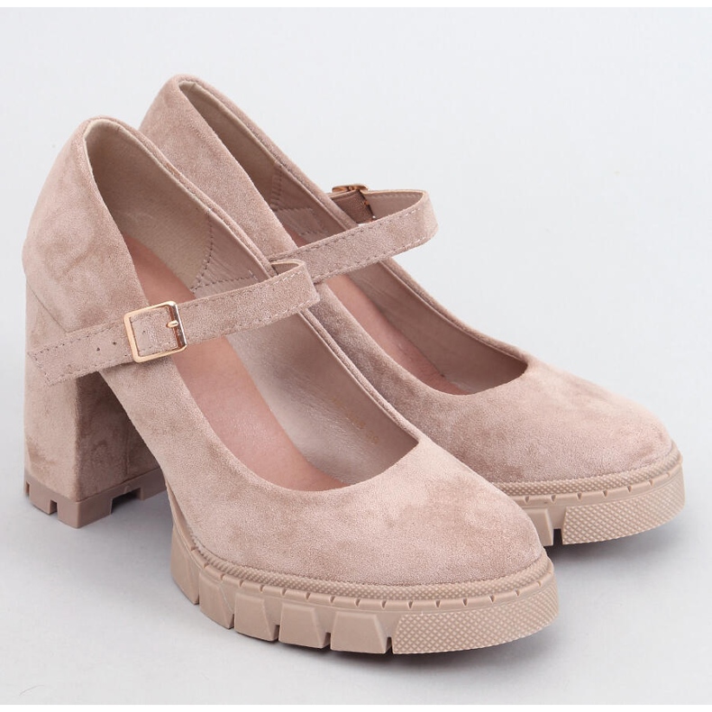 Sapatos de plataforma bege-cáqui com alça 1