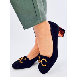 Sapatos de salto em cobre preto com decoração dourada 2 Sapatos de salto em cobre preto com decoração dourada 2