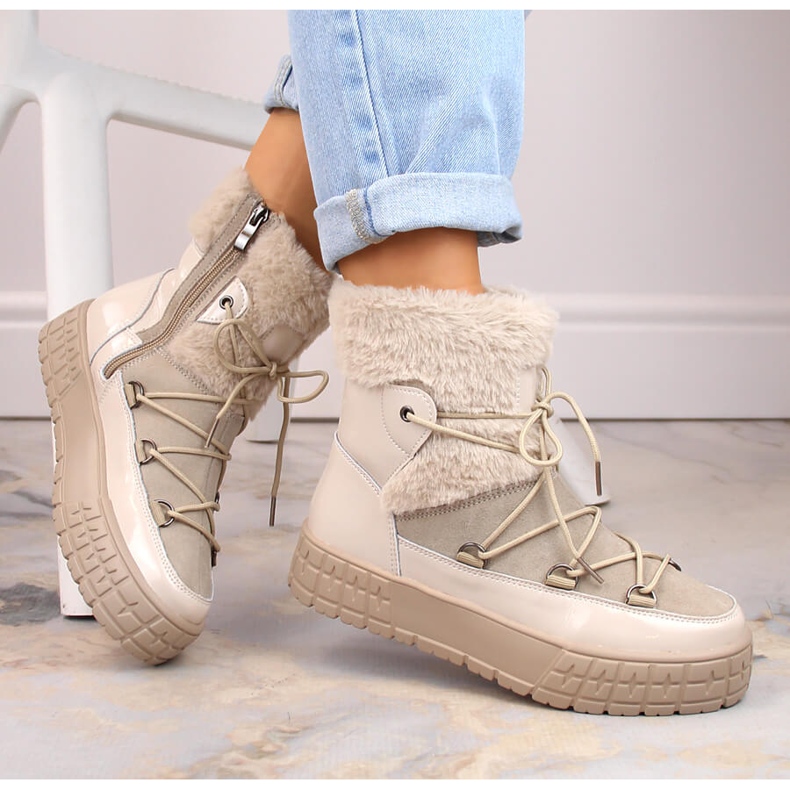 Filippo Botas de neve com pele bege envernizada 2