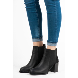 Ptpt Botas clássicas no poste preto 2
