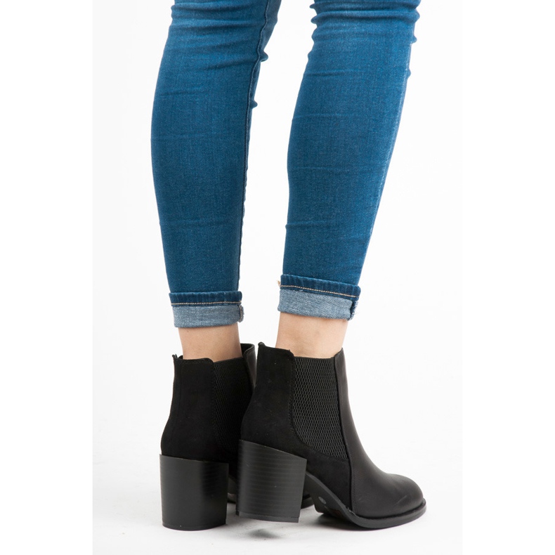 Ptpt Botas clássicas no poste preto 1 Ptpt Botas clássicas no poste preto 1