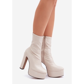 Botins bege claro de salto alto com salto agulha e plataforma 1 Botins bege claro de salto alto com salto agulha e plataforma 1