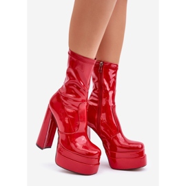 Botins vermelhos envernizados com plataforma e salto alto da Lotisha 1