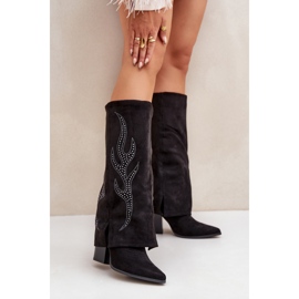 Botas decoradas com cano levantado e salto alto, pretas preto 2 Botas decoradas com cano levantado e salto alto, pretas preto 2